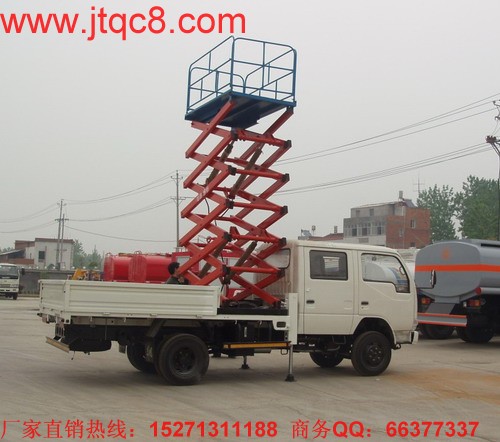 根據(jù)第一升降車網(wǎng)最新數(shù)據(jù),國內(nèi)升降車市場11月份同比下滑17%,以約4.5萬輛的銷量再創(chuàng)歷史新低;1-11月,升降車市場累計銷售49.9萬輛,同比下滑27%。面對一連串的負(fù)增長,實時關(guān)注升降車市場變動的張立文,在談及公司現(xiàn)狀和行業(yè)發(fā)展時略顯煩悶。