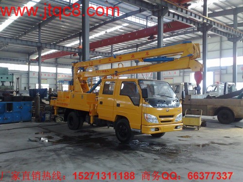 走進(jìn)湖北江南升降車(chē)生產(chǎn)制造廠家的大院內(nèi),整齊停放著一排升降車(chē),其中三紅一黑外觀最為耀眼的,就是湖北江南升降車(chē)。而那輛白色的湖北江南升降車(chē),就是王禮在上月新購(gòu)入的湖北江南升降車(chē),還沒(méi)有上牌。