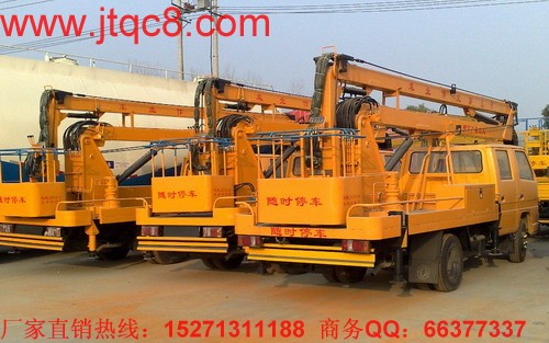從下表可以看到,2015年全年,升降車(chē)市場(chǎng)銷售各類車(chē)輛54.68萬(wàn)輛,終未邁過(guò)55萬(wàn)輛的大關(guān)。在這種環(huán)境下,各家企業(yè)也是苦樂(lè)不均。第一高空作業(yè)車(chē)分析認(rèn)為,在國(guó)內(nèi)升降車(chē)市場(chǎng)邁入理性消費(fèi)的新常態(tài)階段,主流品牌的競(jìng)爭(zhēng)力優(yōu)勢(shì)進(jìn)一步凸現(xiàn)出來(lái)