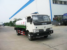 東風(fēng)小金霸多功能綠化灑水車